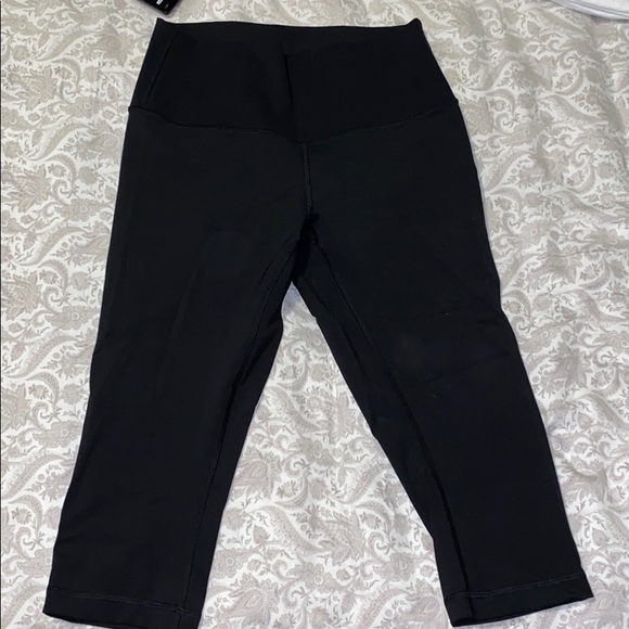 lululemon athletica Other - Lulu lemon cropped leggings